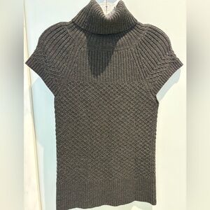 Gray Women's Short Sleeve Sweater